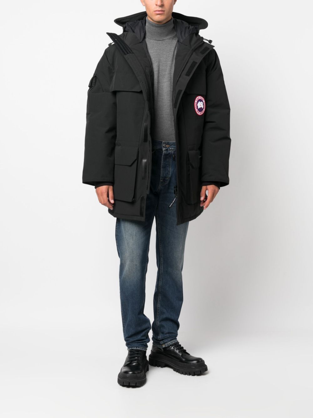 جينز أزرق من قسم 5