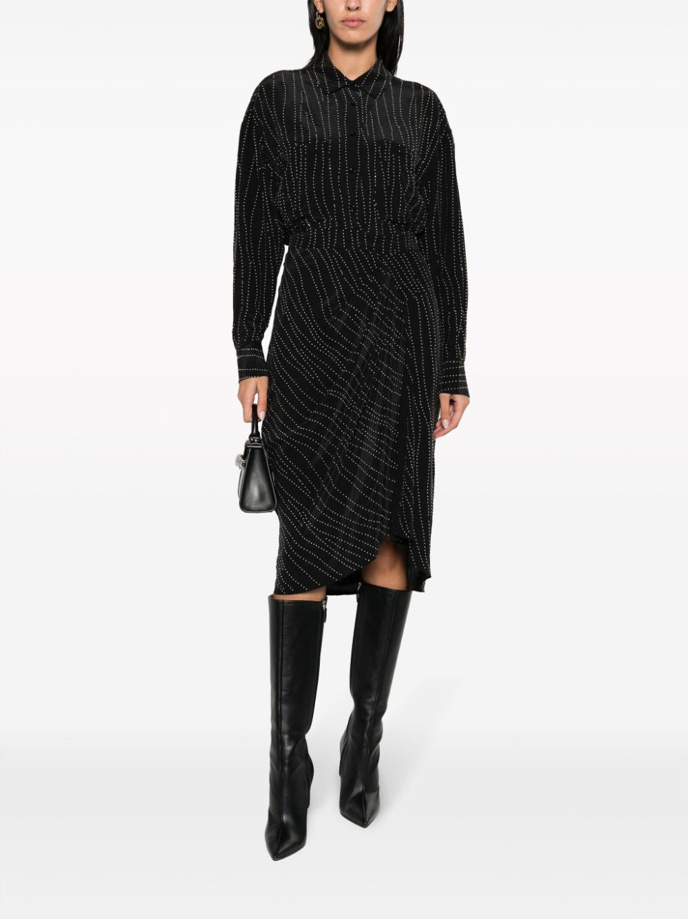 قمصان إيرو سوداء