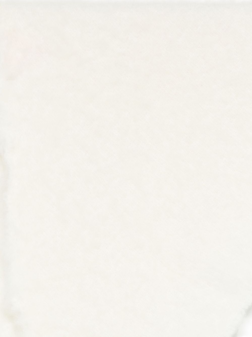 أوشحة فاليريو سارتي البيضاء