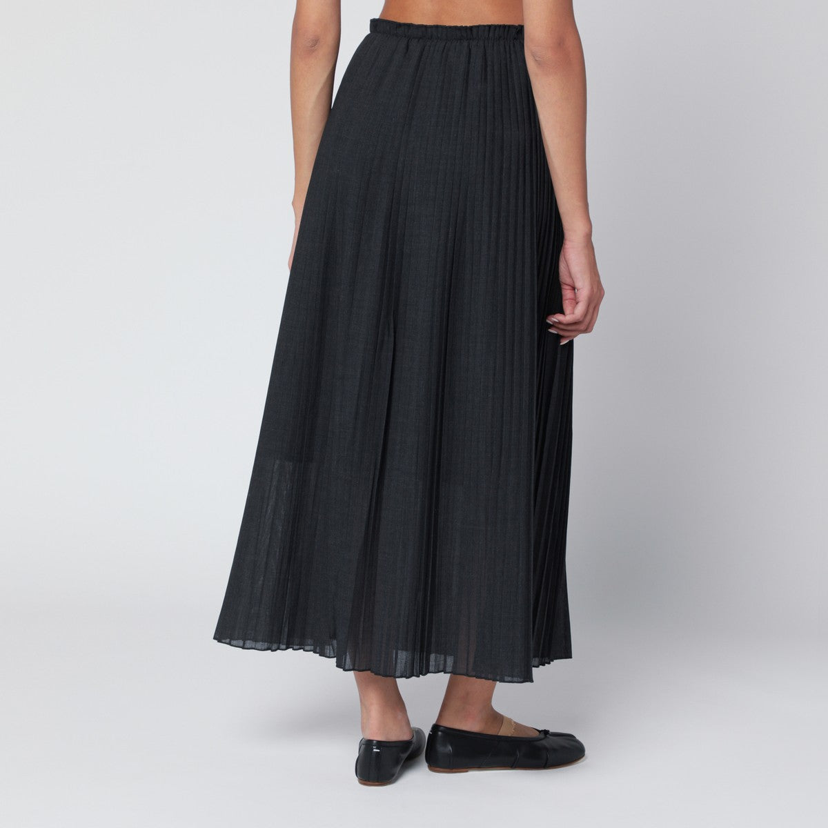تنورة مطوية MKDT Studio باللون الرمادي، طراز Nadja-Atelier