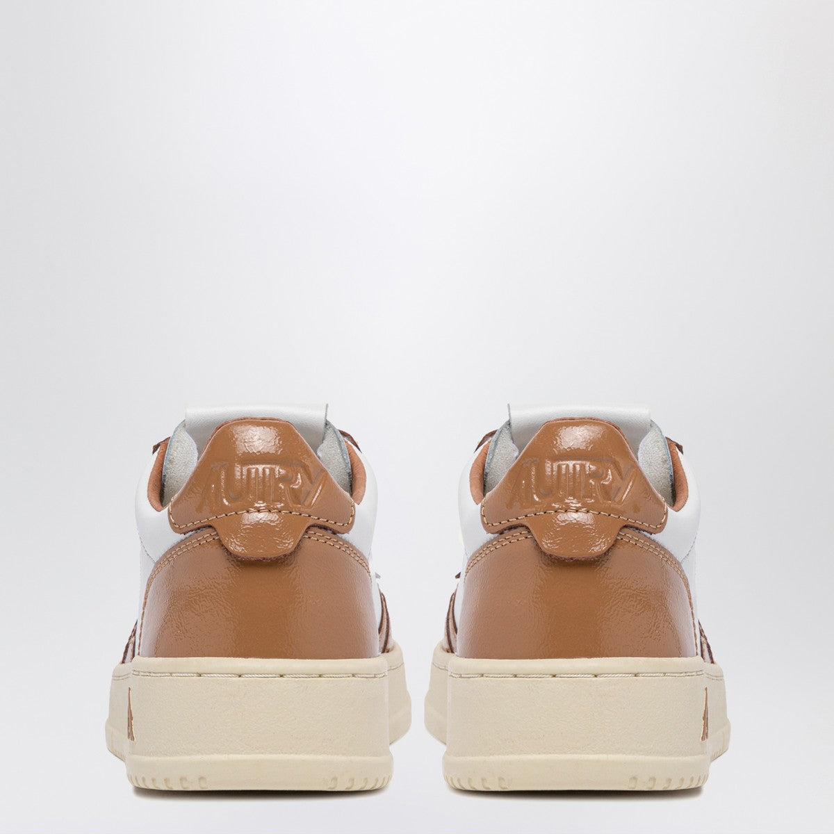 AUTRY White/brown Medalist sneakers