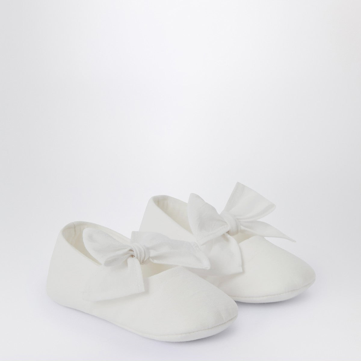 Il Gufo White Newborn Shoe with Bow