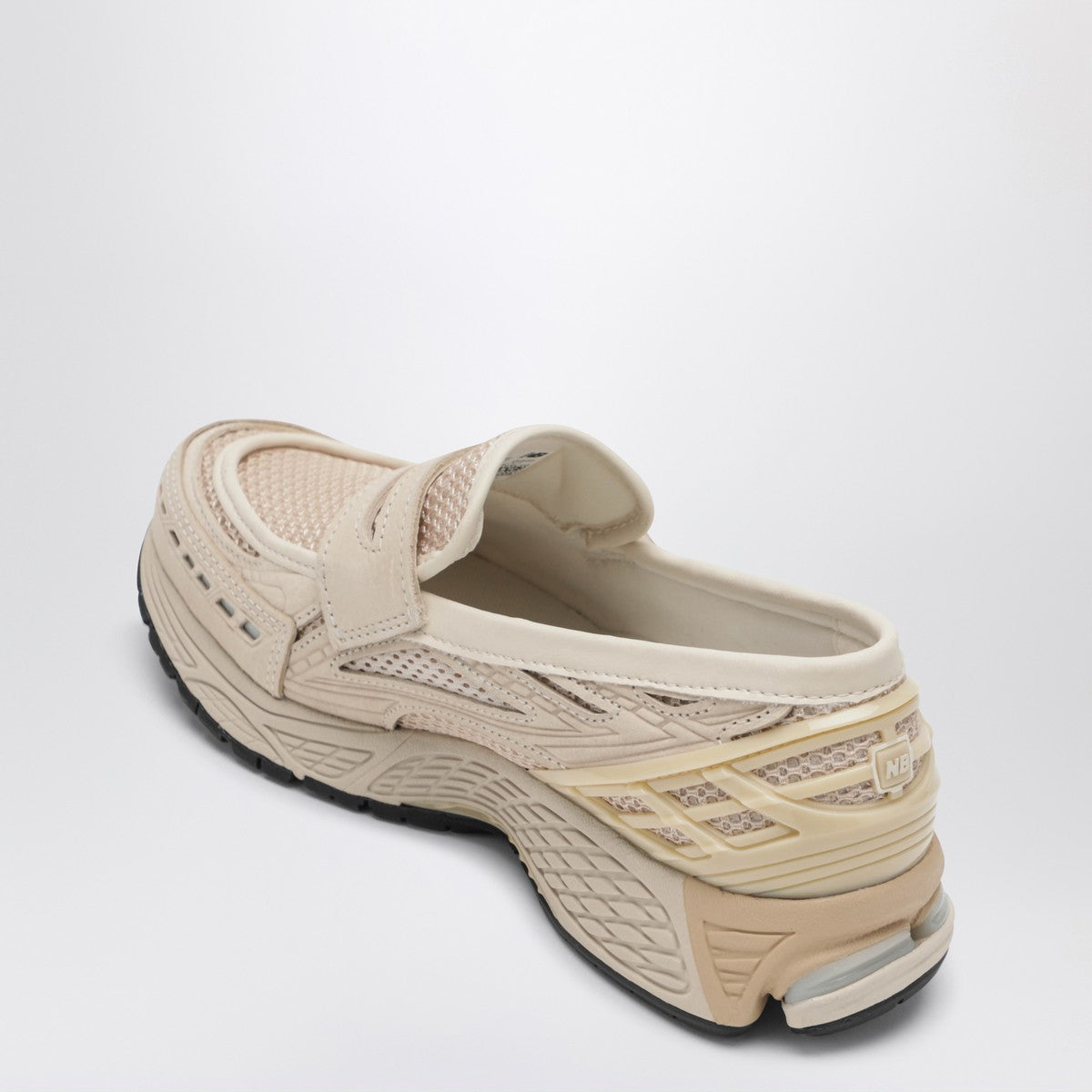 New Balance Beige 1906L loafer sneaker