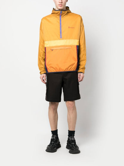 معاطف كوتوباكسي متعددة الألوان