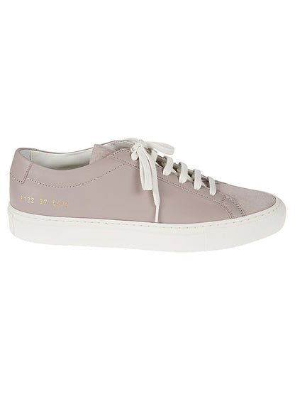 حذاء رياضي من Common Projects باللون الرمادي