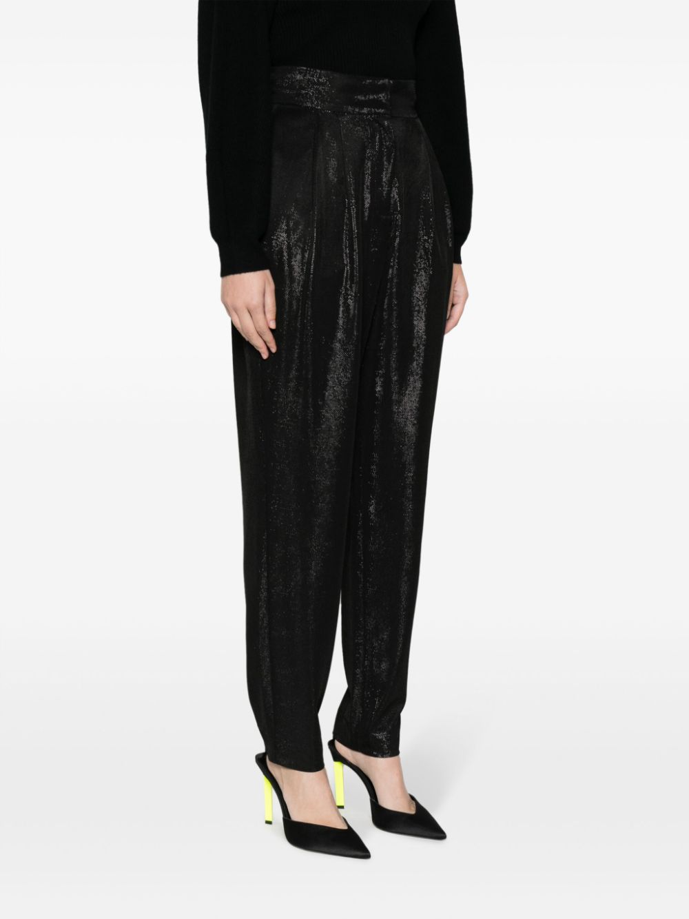 بنطلون إيرو أسود