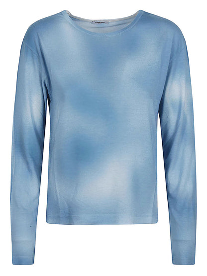 تيشيرتات وبولو أساسية باللون الأزرق