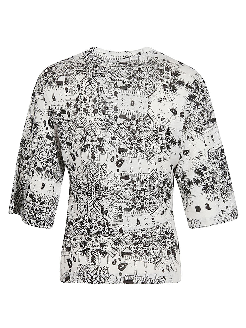 تيشيرتات وبولو ايرو بيضاء