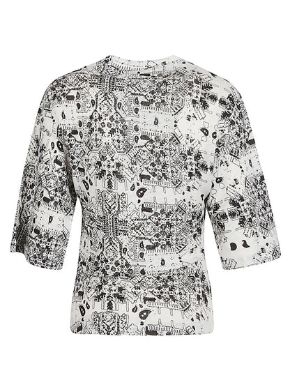 تيشيرتات وبولو ايرو بيضاء