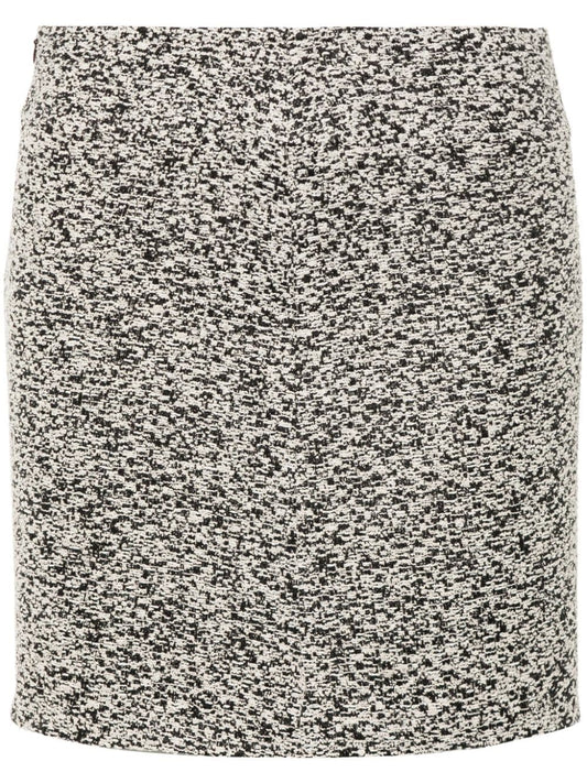 تنورة إيرو سوداء