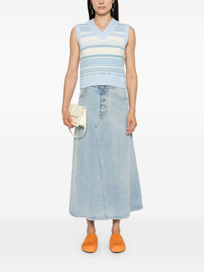 بلوزة غاني مخططة بدون أكمام