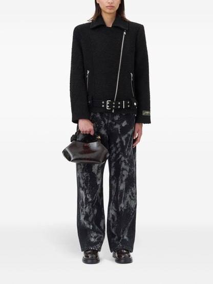 جاكيت غاني من الصوف المنسوج ذو الملمس المميز