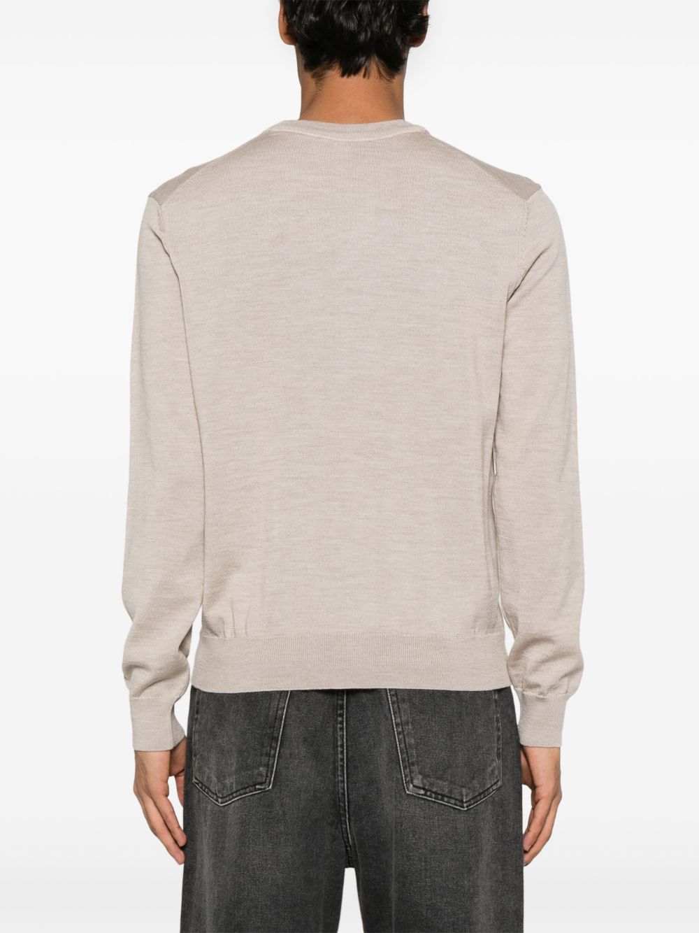 سويتر مزود برسوم ثعلب من Maison Kitsuné.