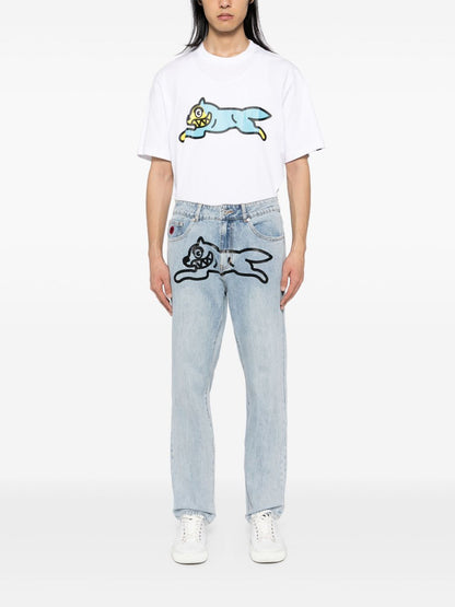 تيشيرتات وبولو ايس كريم بيضاء