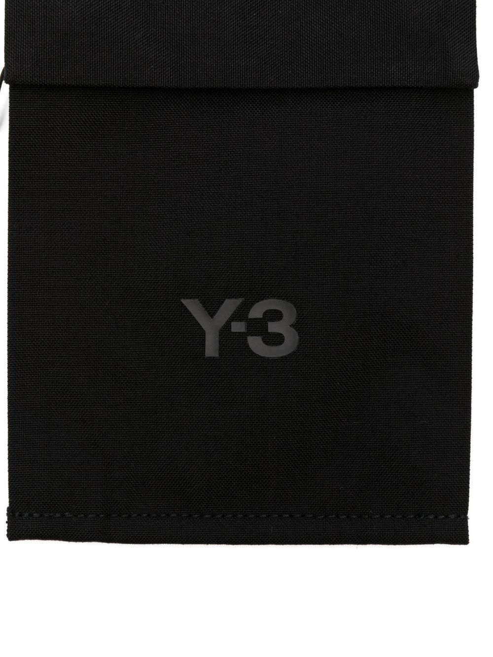 حقيبة يد Y-3 X-Body مطبوع عليها شعار العلامة التجارية