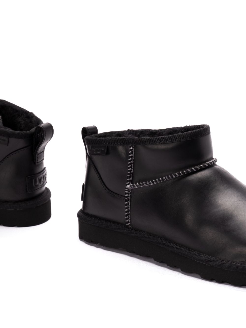 أحذية Ugg Australia Classic Ultra Mini القصيرة