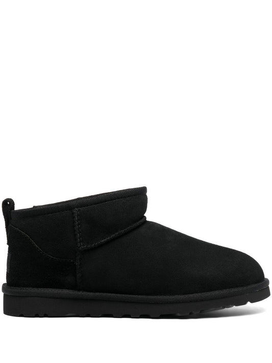 أحذية UGG أستراليا السوداء