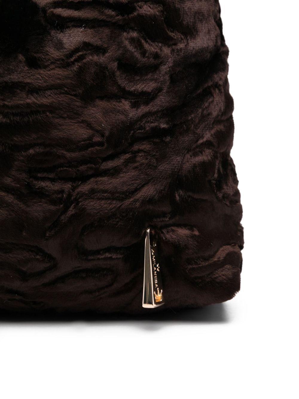 حقيبة يد كبيرة ذات قوام نسيجي من La Milanesa