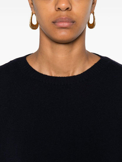 بلوفرات بي يو زرقاء