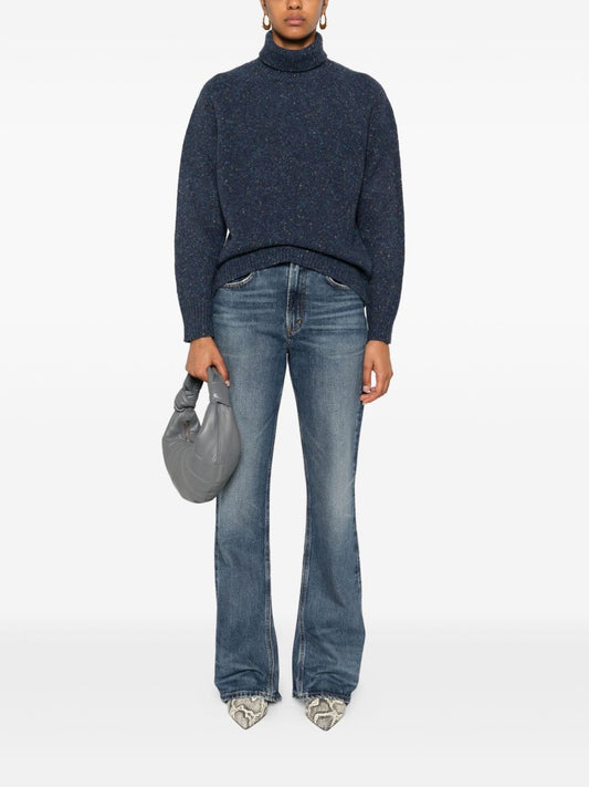 بلوفرات بي يو زرقاء