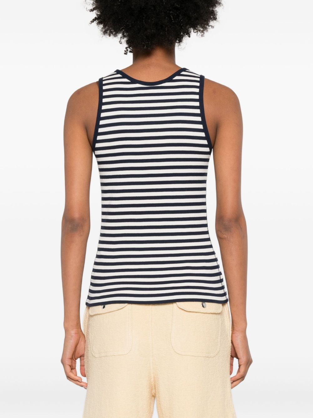 بلوزة مزينة بالترتر من Maison Kitsuné