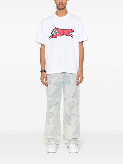 تيشيرتات وبولو ايس كريم بيضاء