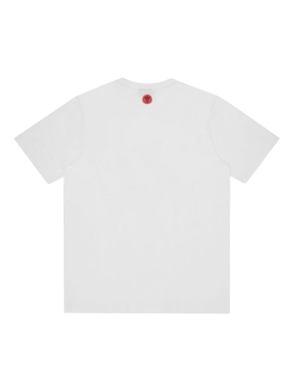 تيشيرتات وبولو ايس كريم بيضاء