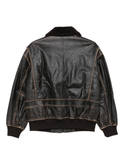 جاكيتات دانست، لون بني.