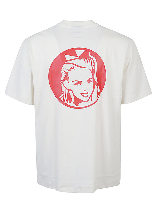 تيشيرتات وبولو ايس كريم بيضاء