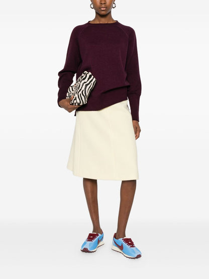 كنزة أساسية أرجوانية