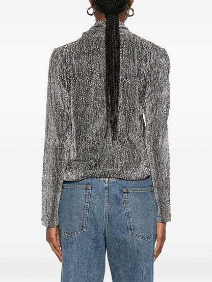 قمصان آيرو الفضية