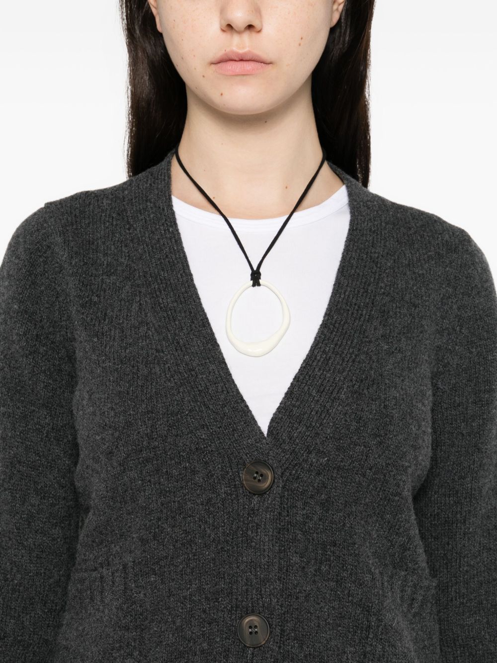 بلوفرات أساسية رمادية