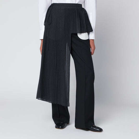 تنورة نصفية مطوية MKDT Studio باللون الرمادي Avery-Atelier