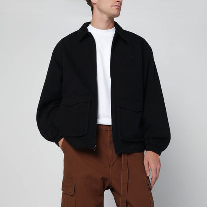 سترة Awake NY سوداء ذات سحاب أمامي مع شعار.