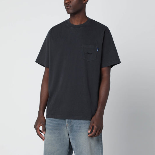 تيشيرت Awake NY أسود برقبة دائرية مع شعار