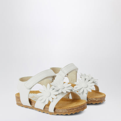 Il Gufo White sandal with applied flowers