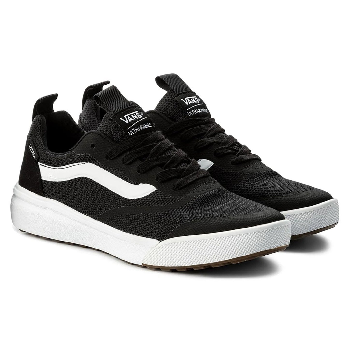 أحذية Vans الرياضية